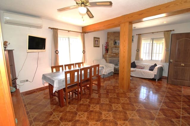 6 bedroom Villa for sale in Llíria with pool garage - € 220,000 (Ref: 9232276)