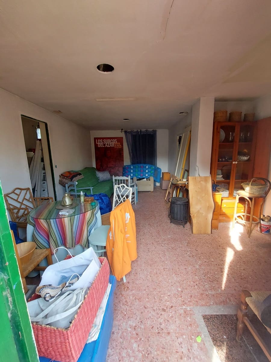 2 slaapkamer Finca/Landhuis te koop in Olocau met zwembad garage - € 150.000 (Ref: 9235989)