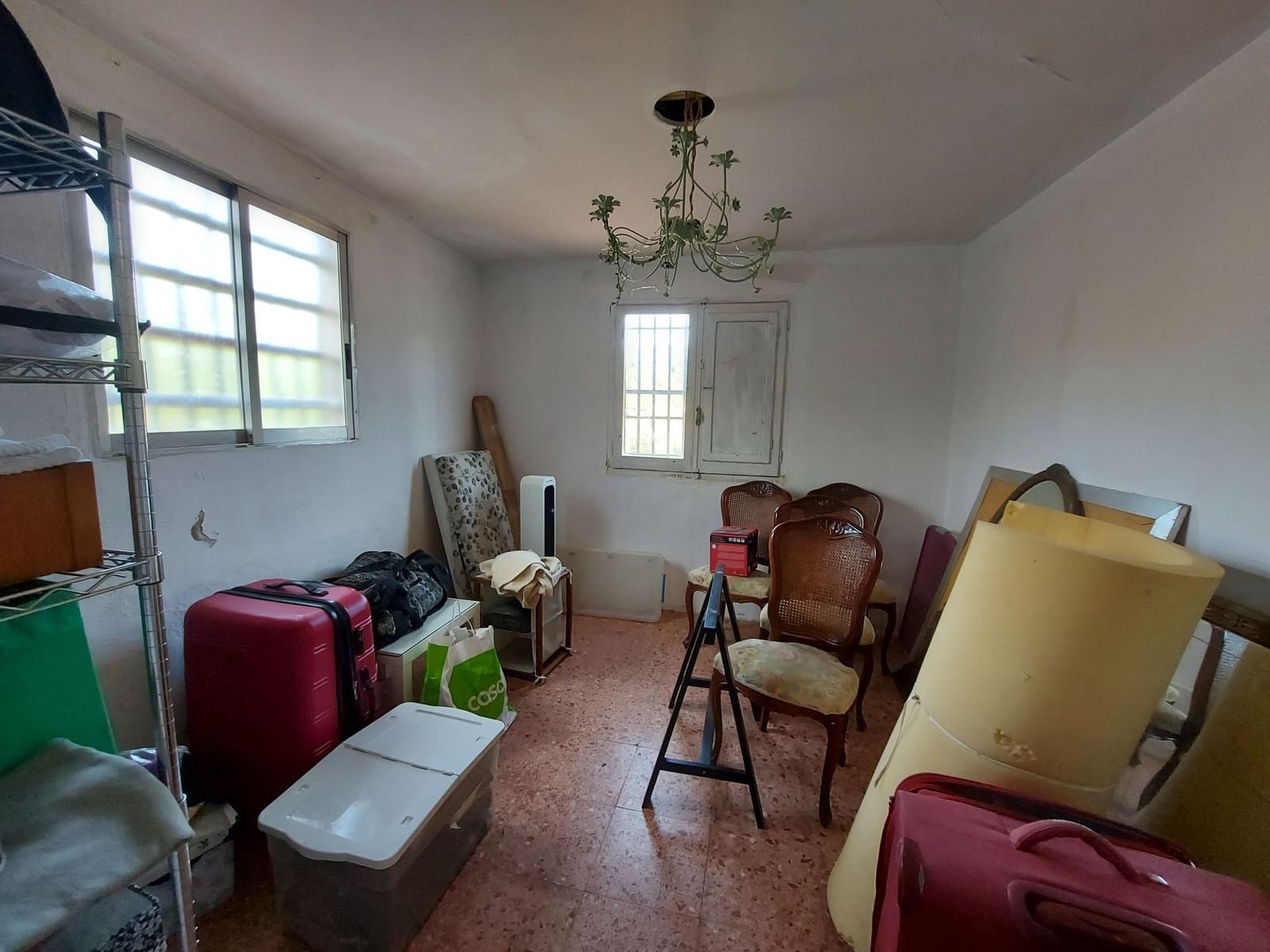 2 slaapkamer Finca/Landhuis te koop in Olocau met zwembad garage - € 150.000 (Ref: 9235989)