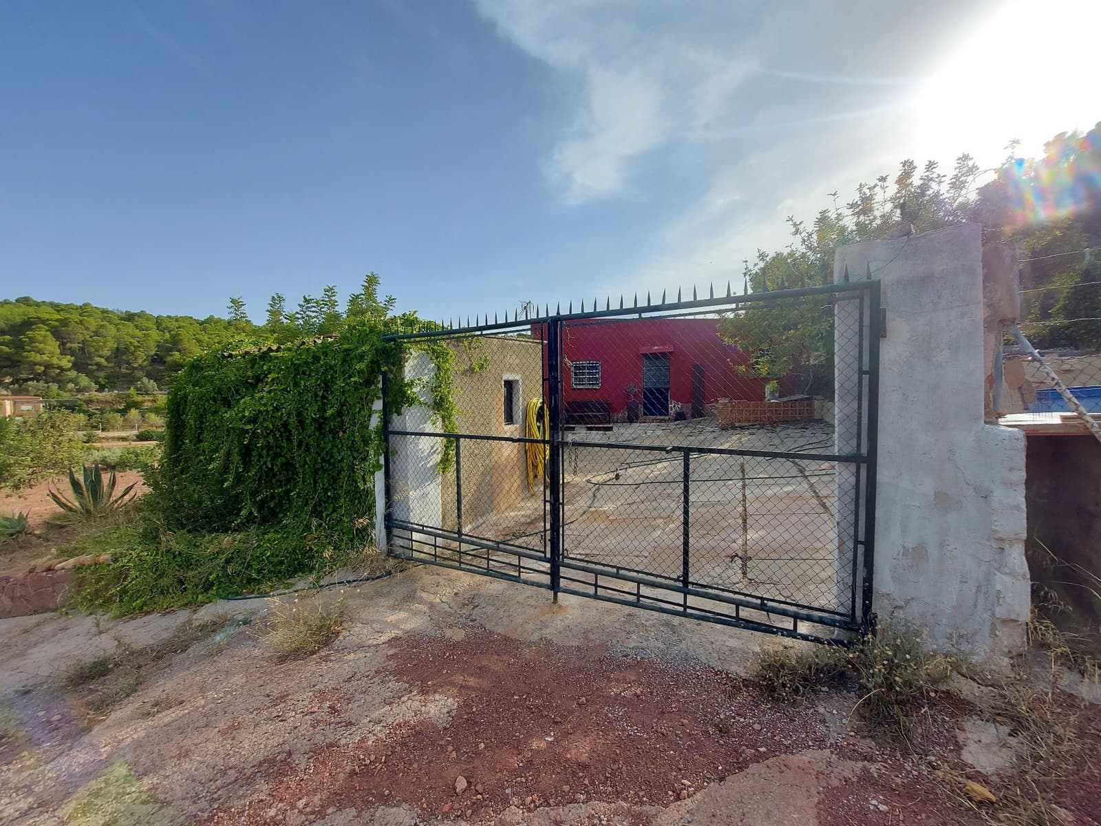 2 slaapkamer Finca/Landhuis te koop in Olocau met zwembad garage - € 150.000 (Ref: 9235989)