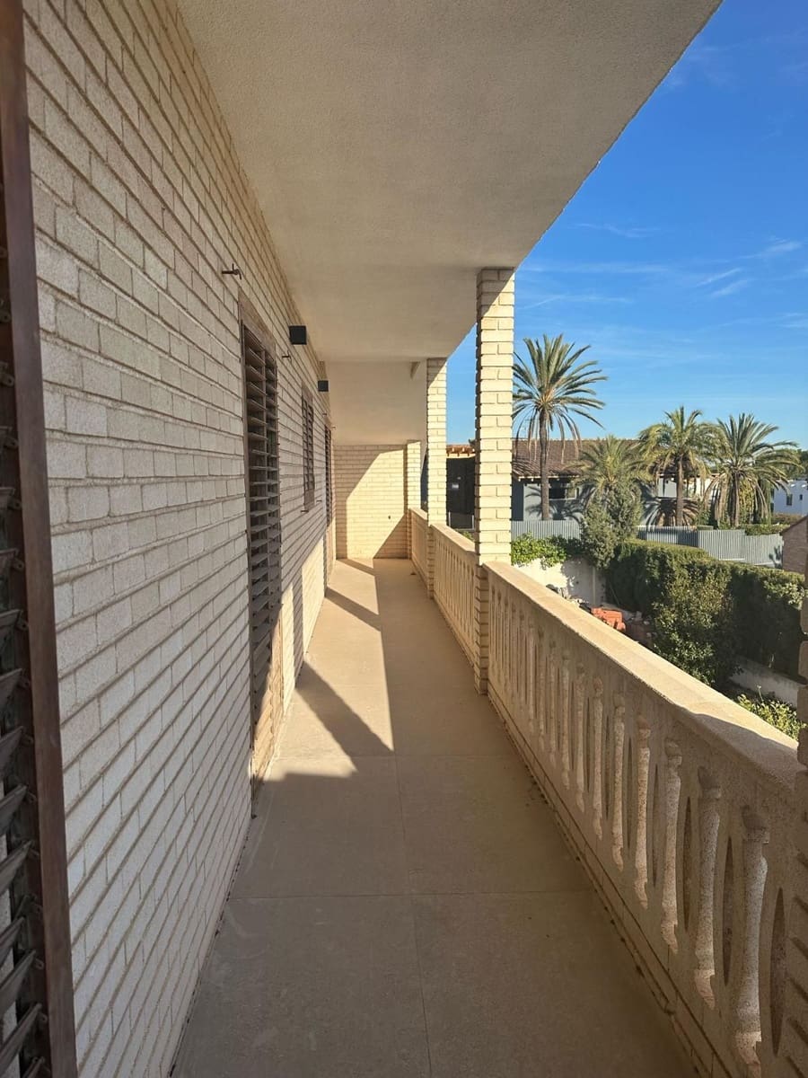 6 sovrum Villa till salu i Betera med pool garage - 940 000 € (Ref: 9371732)