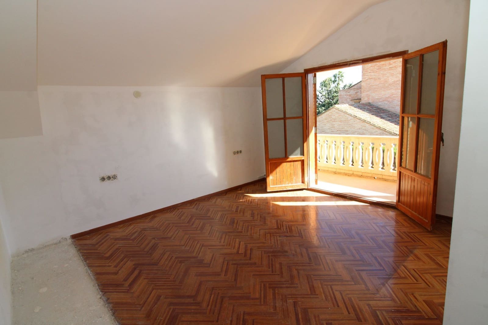 6 sovrum Villa till salu i Betera med pool garage - 940 000 € (Ref: 9371732)