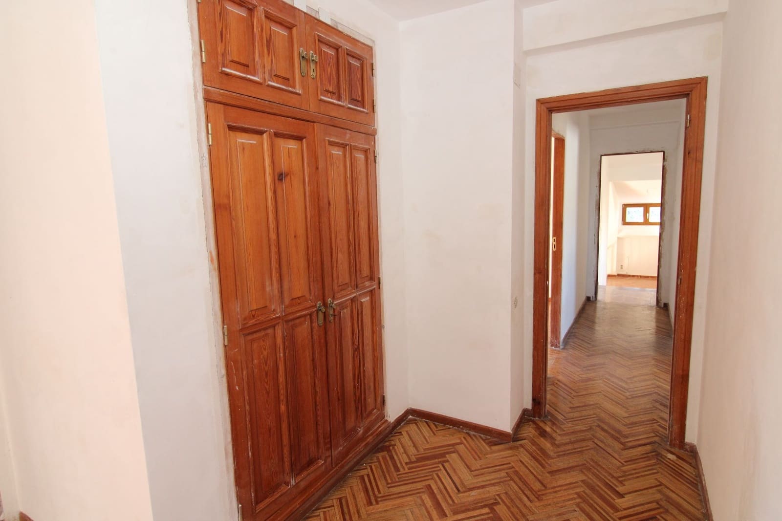 6 sovrum Villa till salu i Betera med pool garage - 940 000 € (Ref: 9371732)