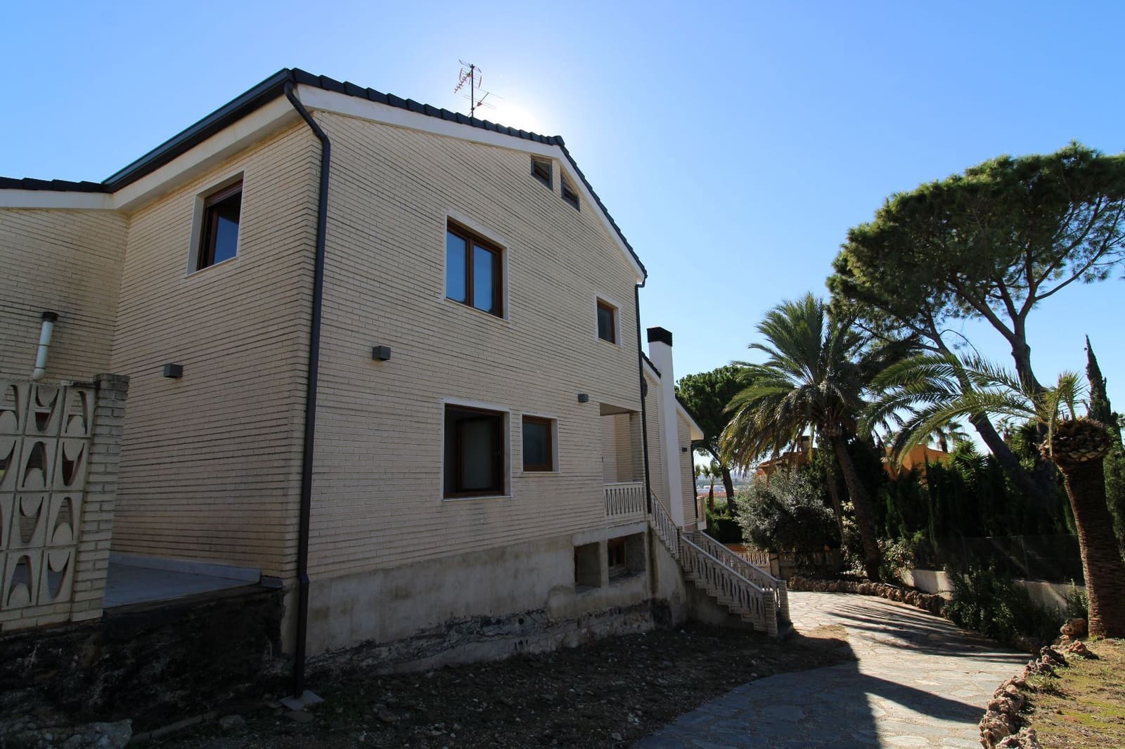 6 sovrum Villa till salu i Betera med pool garage - 940 000 € (Ref: 9371732)