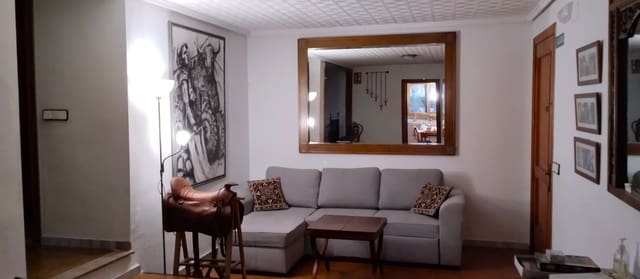 9 soverom Villa til salgs i Serra med svømmebasseng garasje - € 449 000 (Ref: 9433054)