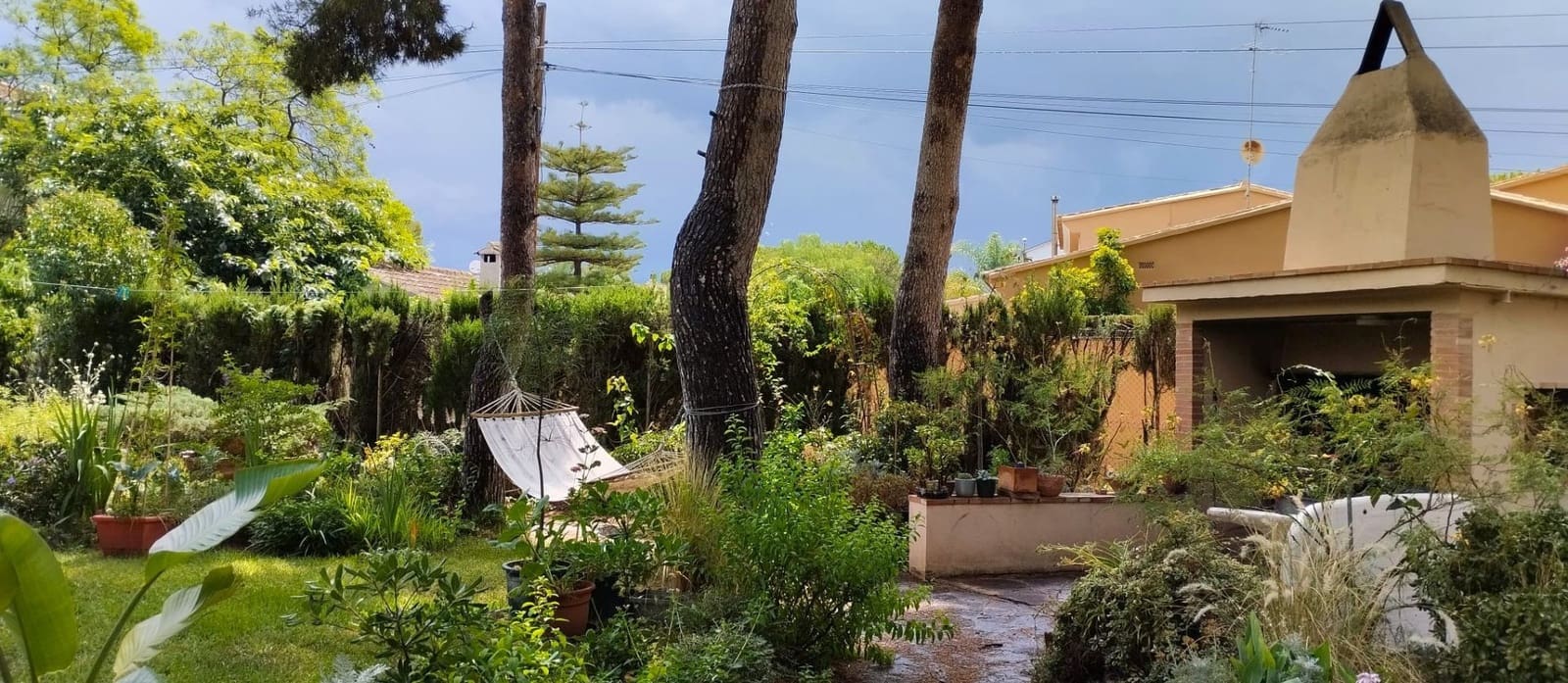 9 bedroom Villa for sale in Serra with pool garage - € 449,000 (Ref: 9433054)