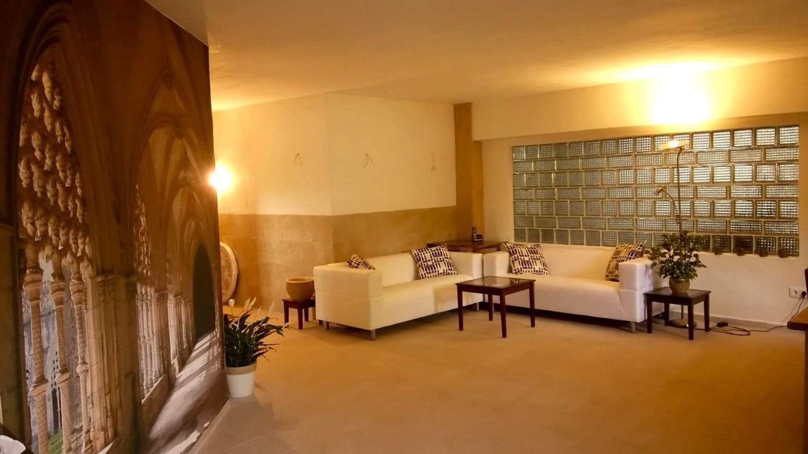 9 bedroom Villa for sale in Serra with pool garage - € 449,000 (Ref: 9433054)