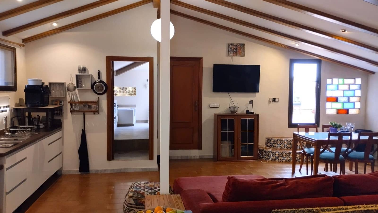 9 bedroom Villa for sale in Serra with pool garage - € 449,000 (Ref: 9433054)