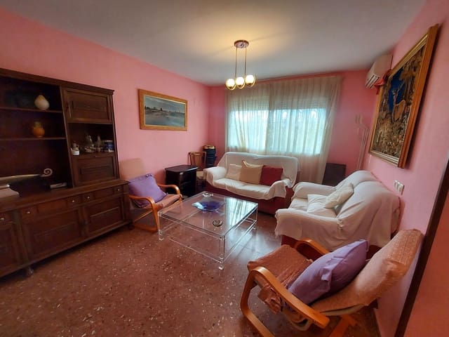 5 bedroom Villa for sale in Olocau with pool garage - € 450,000 (Ref: 9478548)