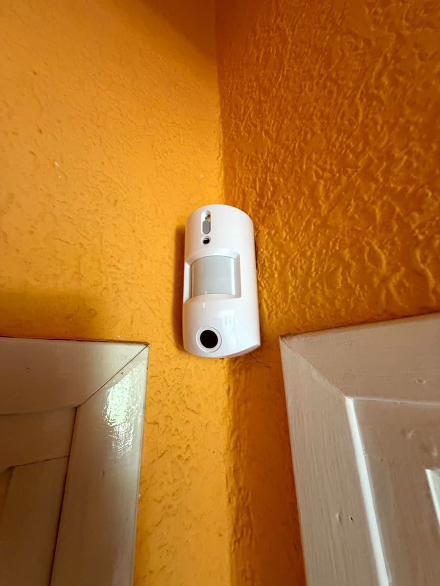 3 bedroom Villa for sale in Pedralba with pool garage - € 210,000 (Ref: 9711075)