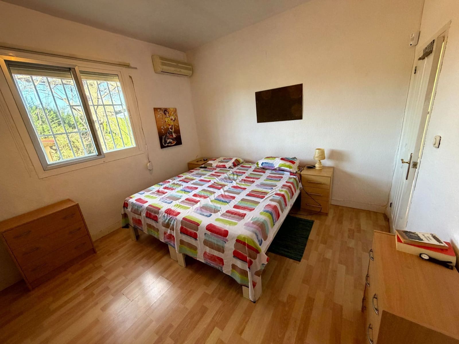 3 bedroom Villa for sale in Pedralba with pool garage - € 210,000 (Ref: 9711075)