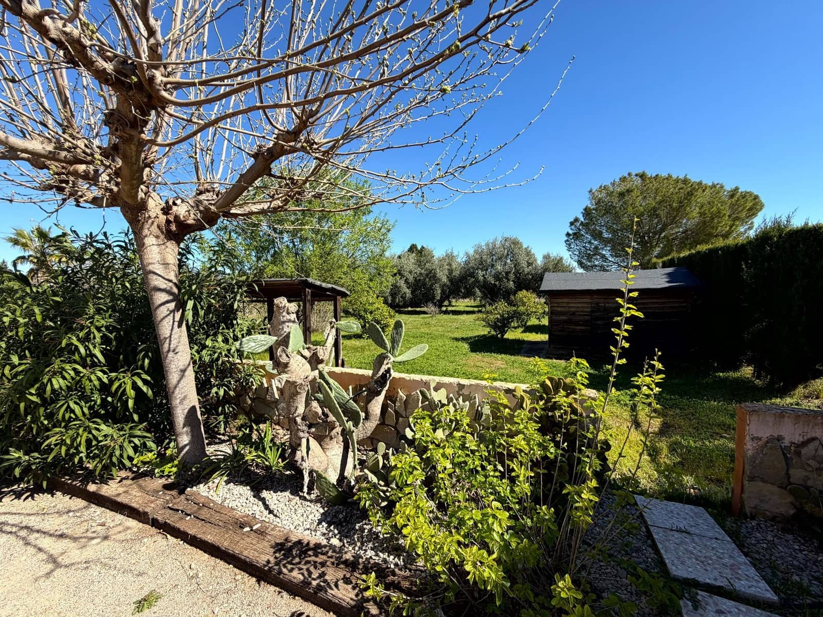 3 bedroom Villa for sale in Pedralba with pool garage - € 210,000 (Ref: 9711075)