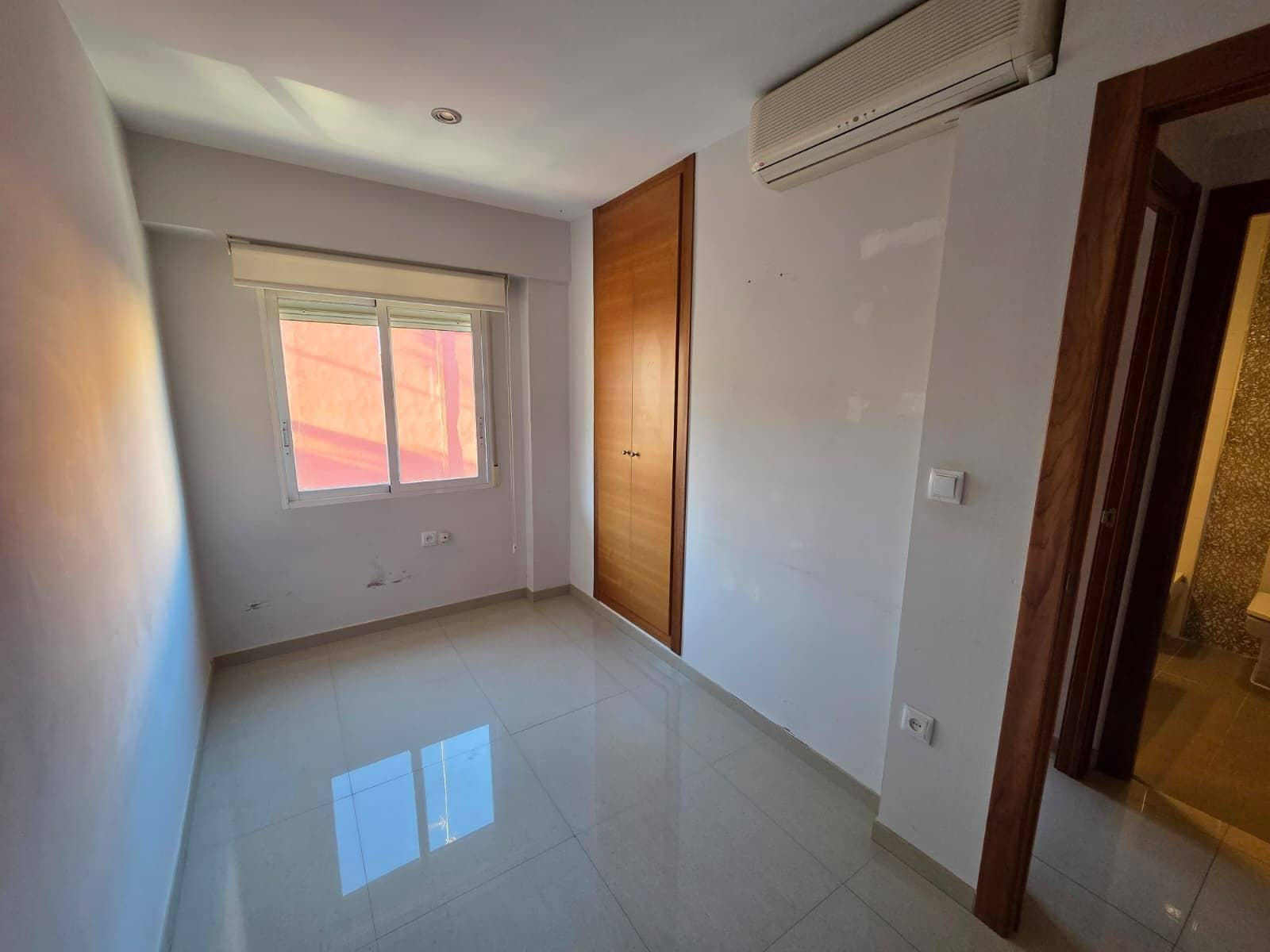 3 makuuhuone Asunto vuokrattavana paikassa Valencia kaupunki mukana 
autotalli - 1 100 € (Ref: 9784064)