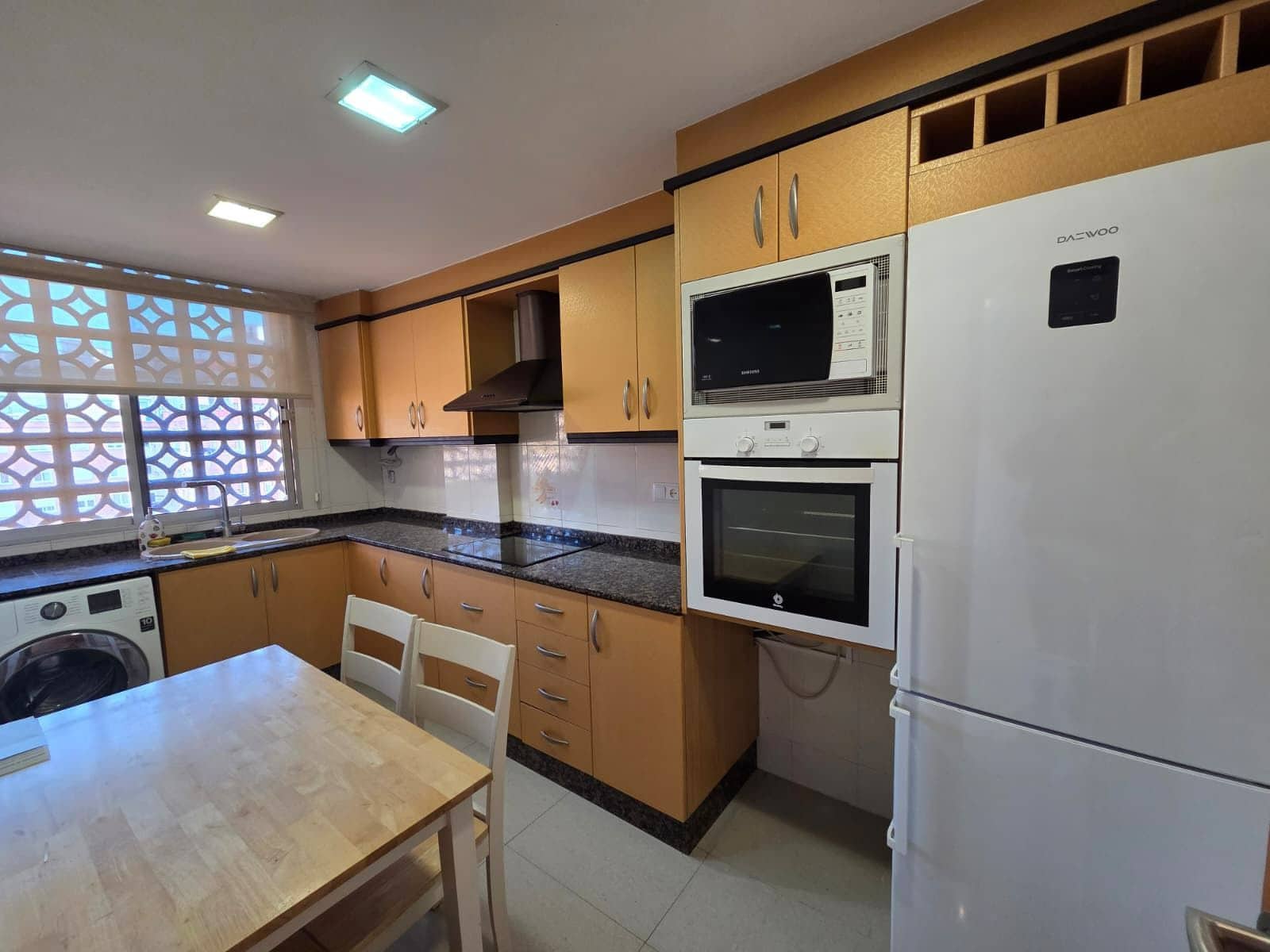 3 makuuhuone Asunto vuokrattavana paikassa Valencia kaupunki mukana 
autotalli - 1 100 € (Ref: 9784064)