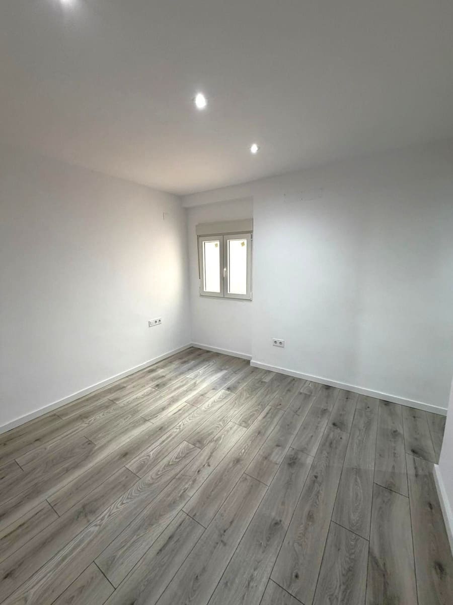 3 Zimmer Wohnung zu verkaufen in Valencia Stadt mit Garage - 398.000 € (Ref: 9806077)