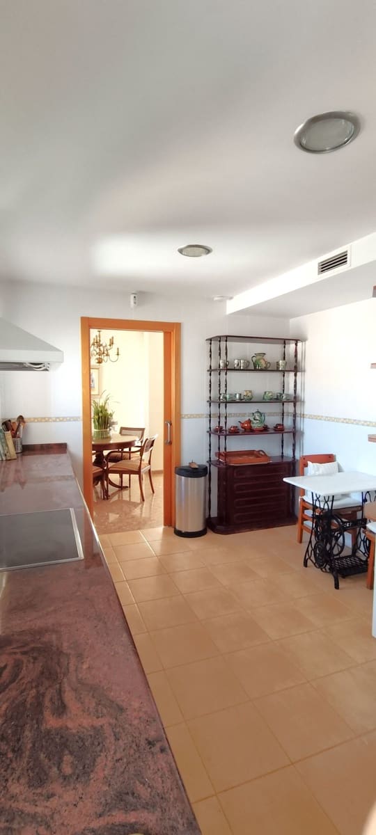 3 quarto Penthouse para arrendar em Sagunto / Sagunt com garagem - 1 600 € (Ref: 9902789)