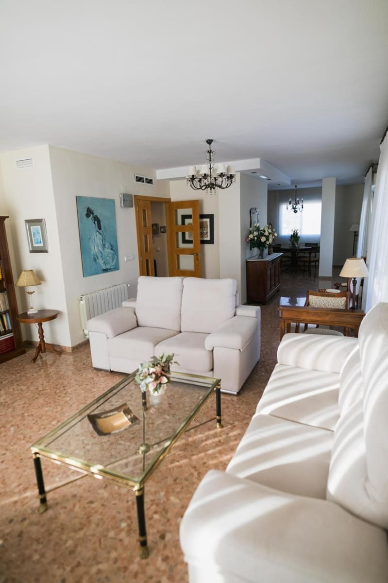 3 quarto Penthouse para arrendar em Sagunto / Sagunt com garagem - 1 600 € (Ref: 9902789)