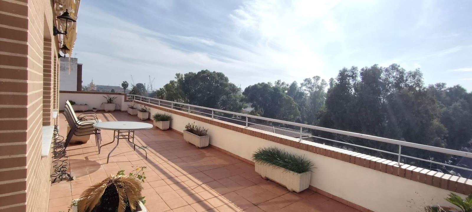 3 quarto Penthouse para arrendar em Sagunto / Sagunt com garagem - 1 600 € (Ref: 9902789)