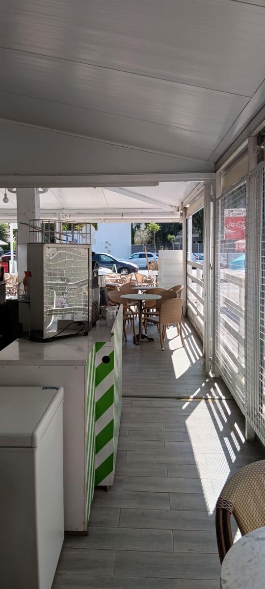 Komercyjne do wynajęcia w Alcudia z garażem - 3 400 € (Ref: 10028894)