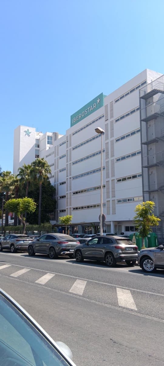 Komercyjne do wynajęcia w Alcudia z garażem - 3 400 € (Ref: 10028894)