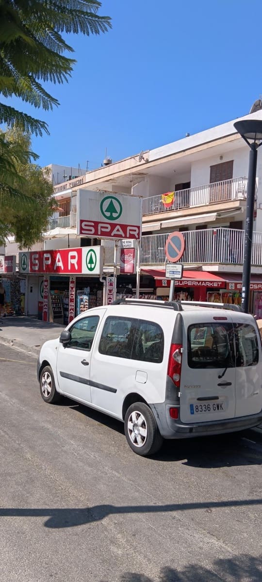 Komercyjne do wynajęcia w Alcudia z garażem - 3 400 € (Ref: 10028894)