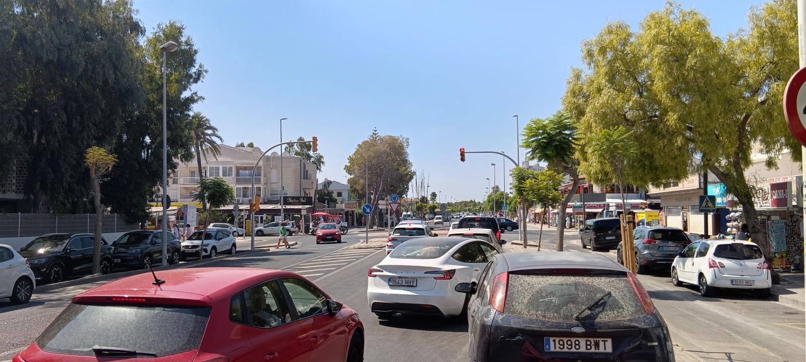 Komercyjne do wynajęcia w Alcudia z garażem - 3 400 € (Ref: 10028894)