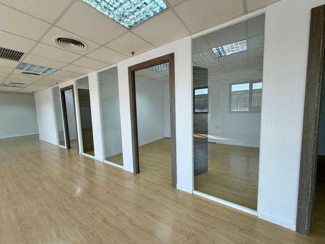 Ufficio da affittare in Palma de Mallorca con garage - 1.990 € (Rif: 10041145)