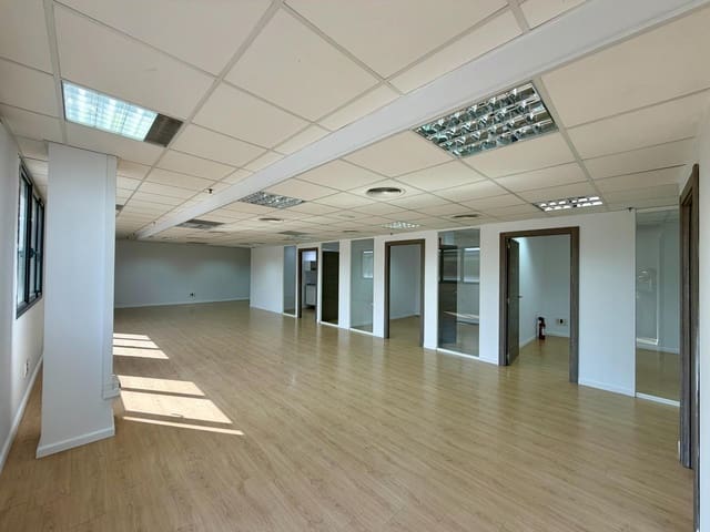 Ufficio da affittare in Palma de Mallorca con garage - 1.990 € (Rif: 10041145)