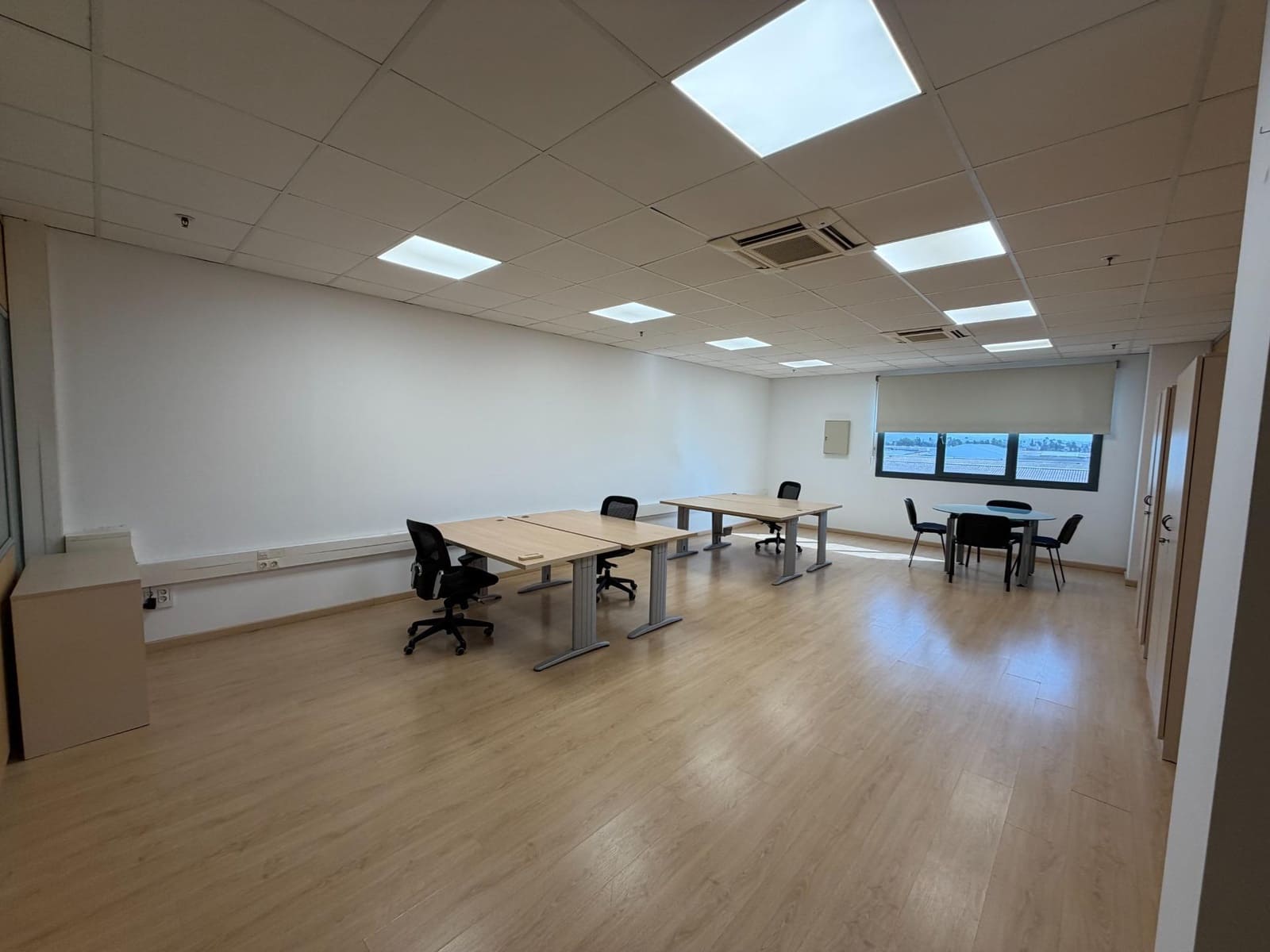Kantoor te huur in Palma de Mallorca met garage - € 810 (Ref: 10041146)