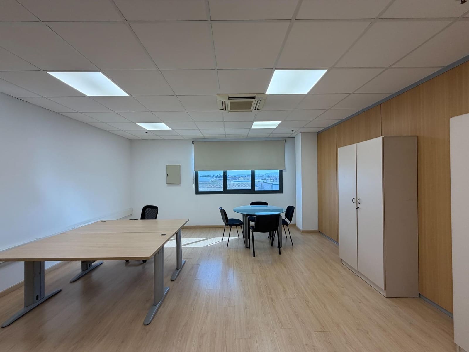 Kantoor te huur in Palma de Mallorca met garage - € 810 (Ref: 10041146)