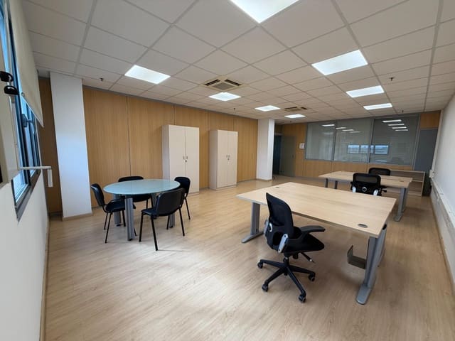Ufficio da affittare in Palma de Mallorca con garage - 810 € (Rif: 10041146)