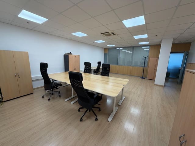 Kantoor te huur in Palma de Mallorca - € 810 (Ref: 10041147)