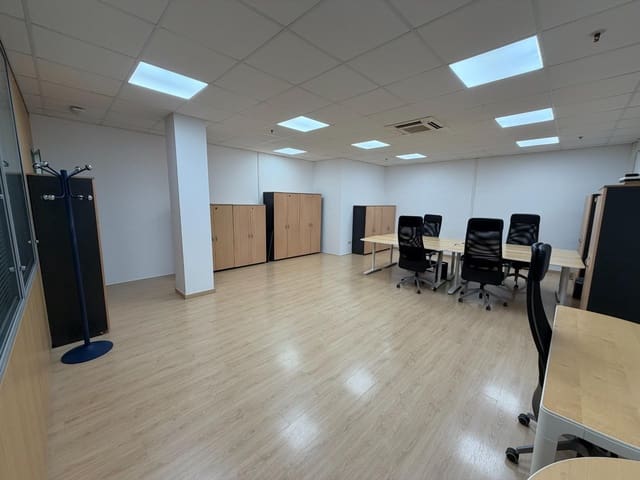 Kantoor te huur in Palma de Mallorca - € 810 (Ref: 10041147)