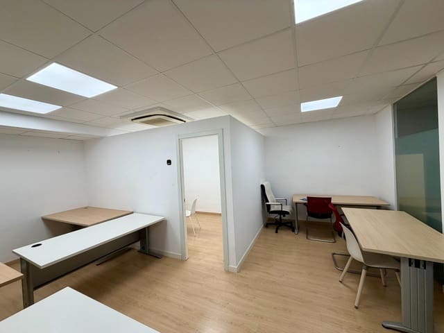 Büro zu vermieten in Palma de Mallorca - 510 € (Ref: 10043039)