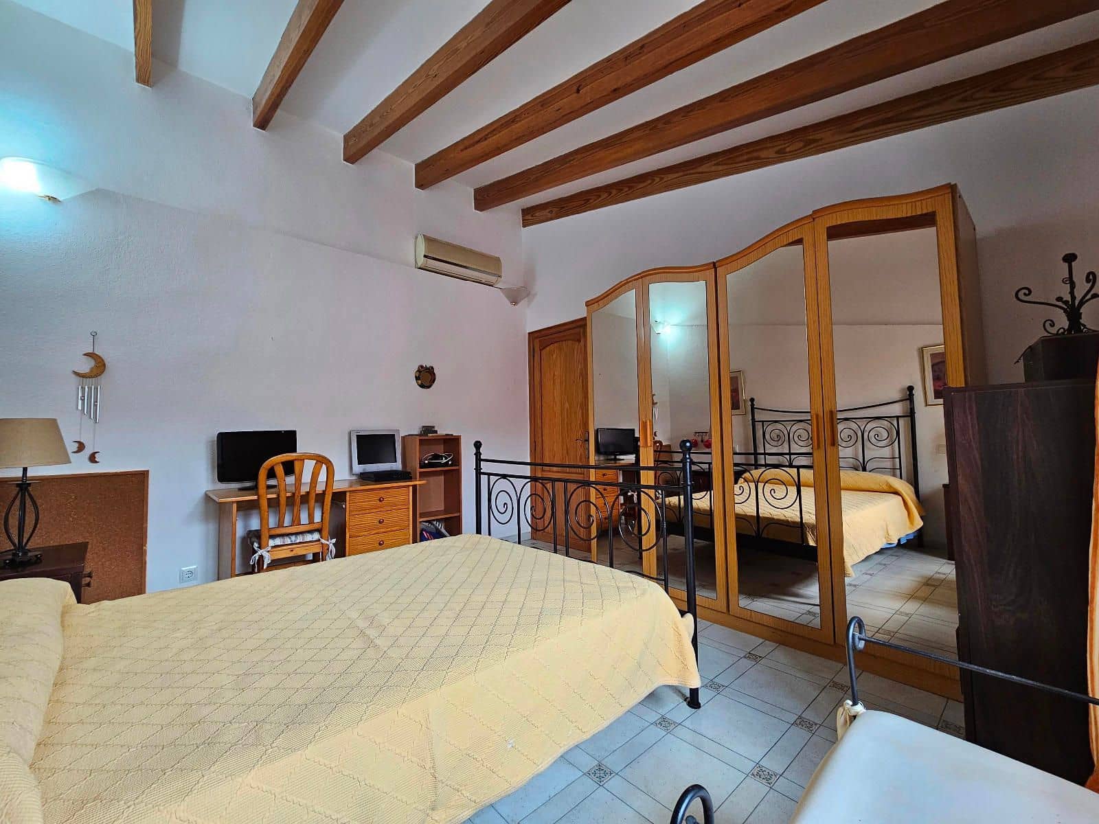 5 soveværelse Villa til salg i Campanet med swimmingpool garage - € 850.000 (Ref: 9352089)