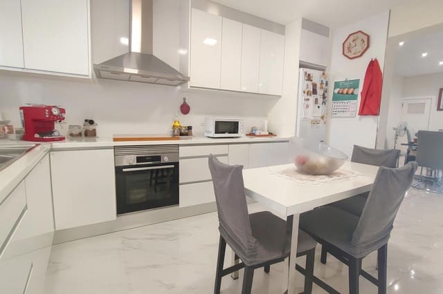 2 slaapkamer Flat te koop in Inca - € 445.000 (Ref: 9352090)