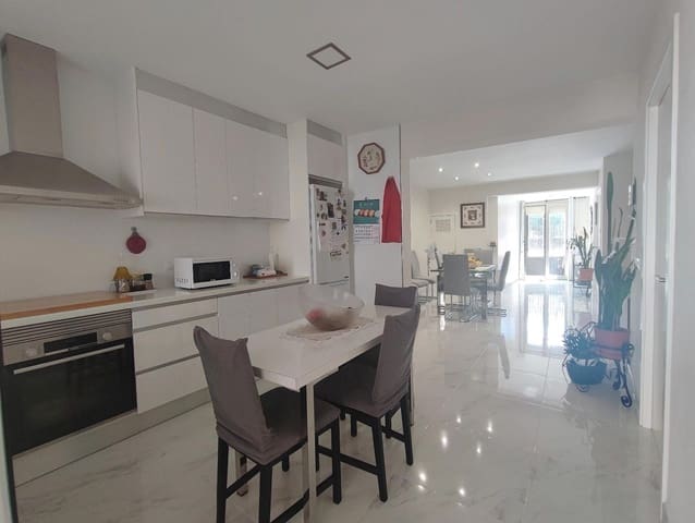 2 slaapkamer Flat te koop in Inca - € 445.000 (Ref: 9352090)