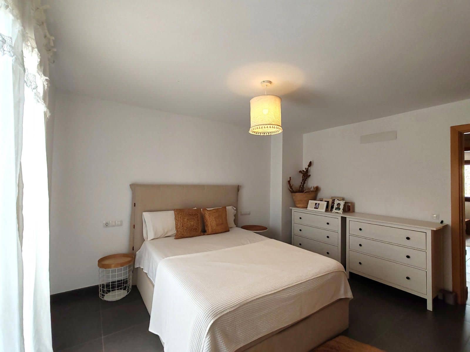 4 slaapkamer Rijtjeshuis te koop in Mancor de la Vall met zwembad garage - € 880.000 (Ref: 9352091)