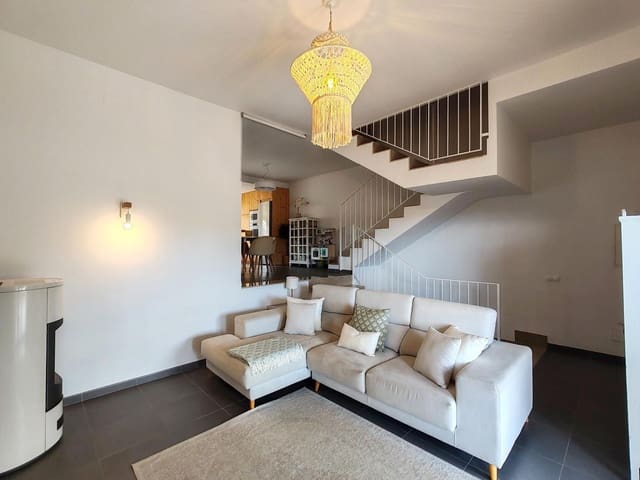 4 quarto Moradia em Banda para venda em Mancor de la Vall com piscina garagem - 879 999 € (Ref: 9352091)