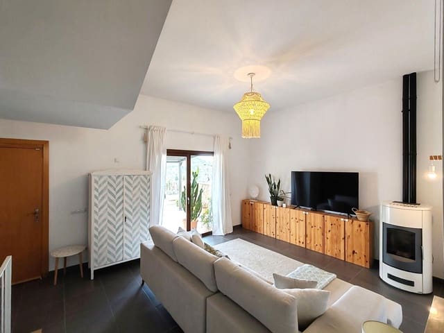 4 quarto Moradia em Banda para venda em Mancor de la Vall com piscina garagem - 879 999 € (Ref: 9352091)