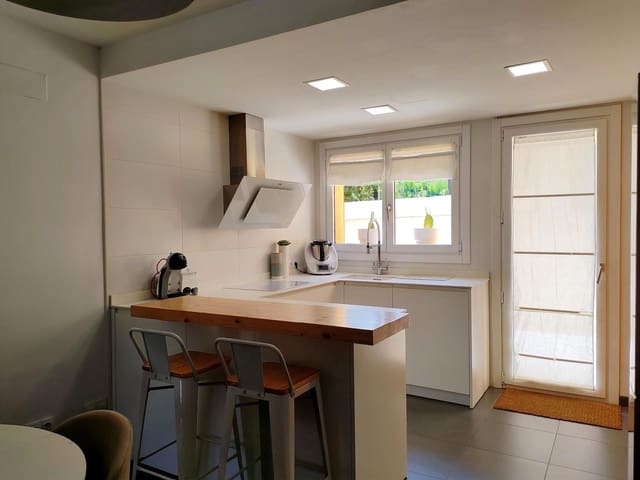 4 quarto Moradia em Banda para venda em Mancor de la Vall com piscina garagem - 879 999 € (Ref: 9352091)