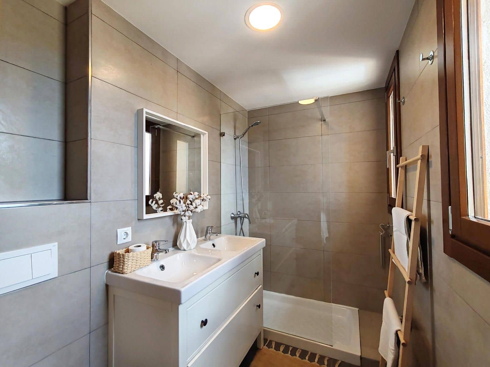 4 soverom Rekkehus til salgs i Mancor de la Vall med svømmebasseng garasje - € 879 999 (Ref: 9352091)