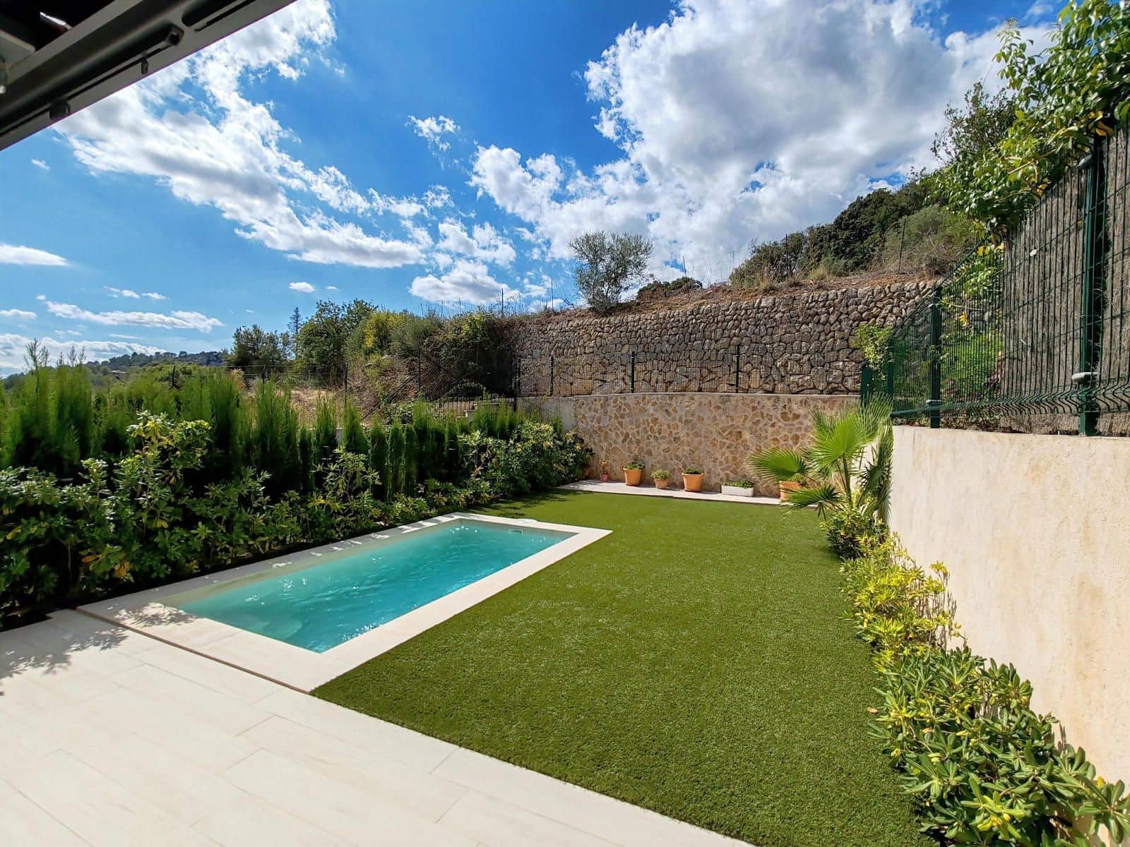 4 soverom Rekkehus til salgs i Mancor de la Vall med svømmebasseng garasje - € 879 999 (Ref: 9352091)