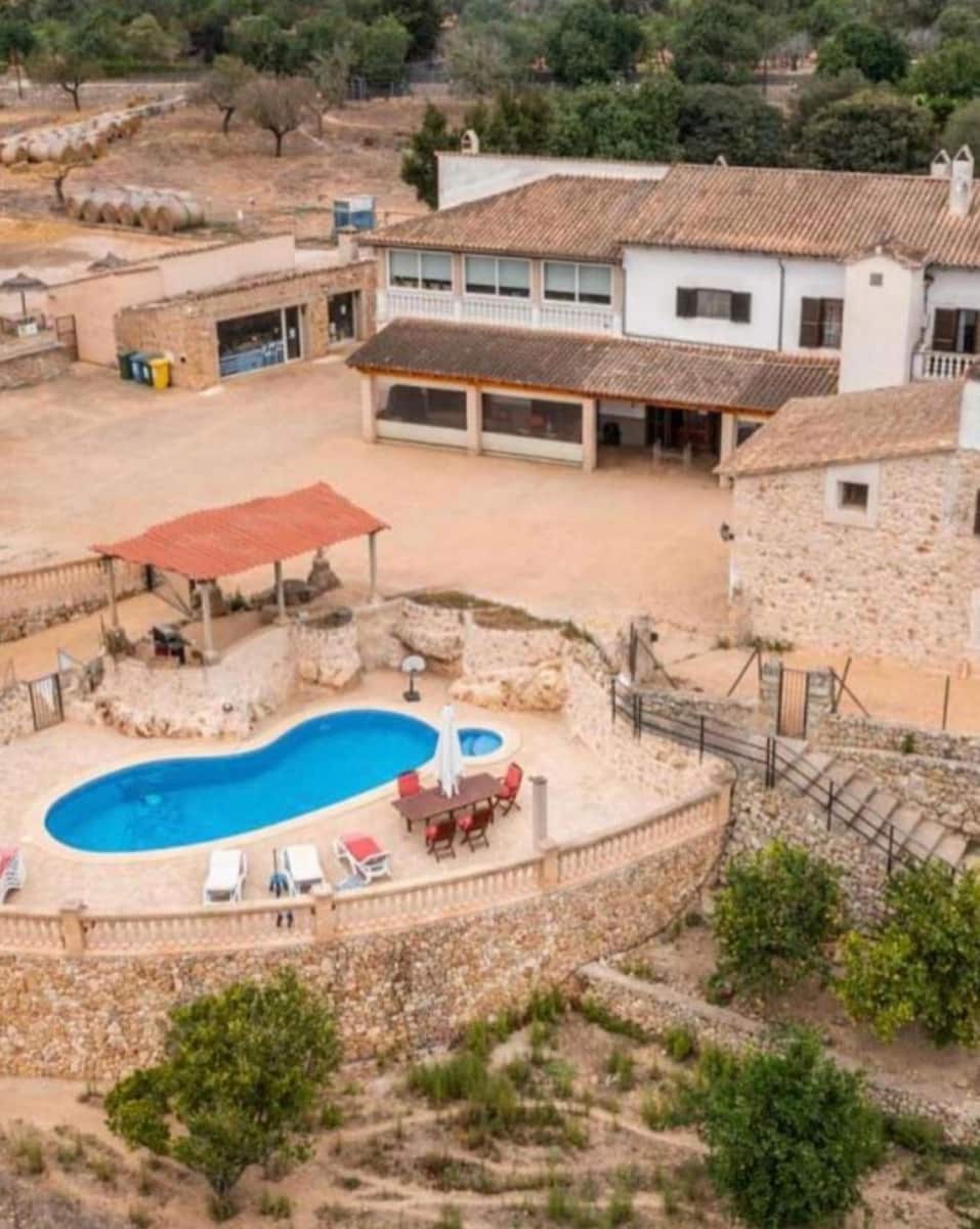7 sypialnia Willa na sprzedaż w Lloret de Vista Alegre z basenem - 3 800 000 € (Ref: 9352092)
