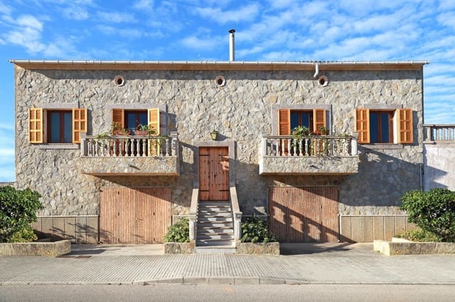 5 soverom Villa til salgs i Ca'n Picafort, Santa Margalida med garasje - € 975 000 (Ref: 9353588)