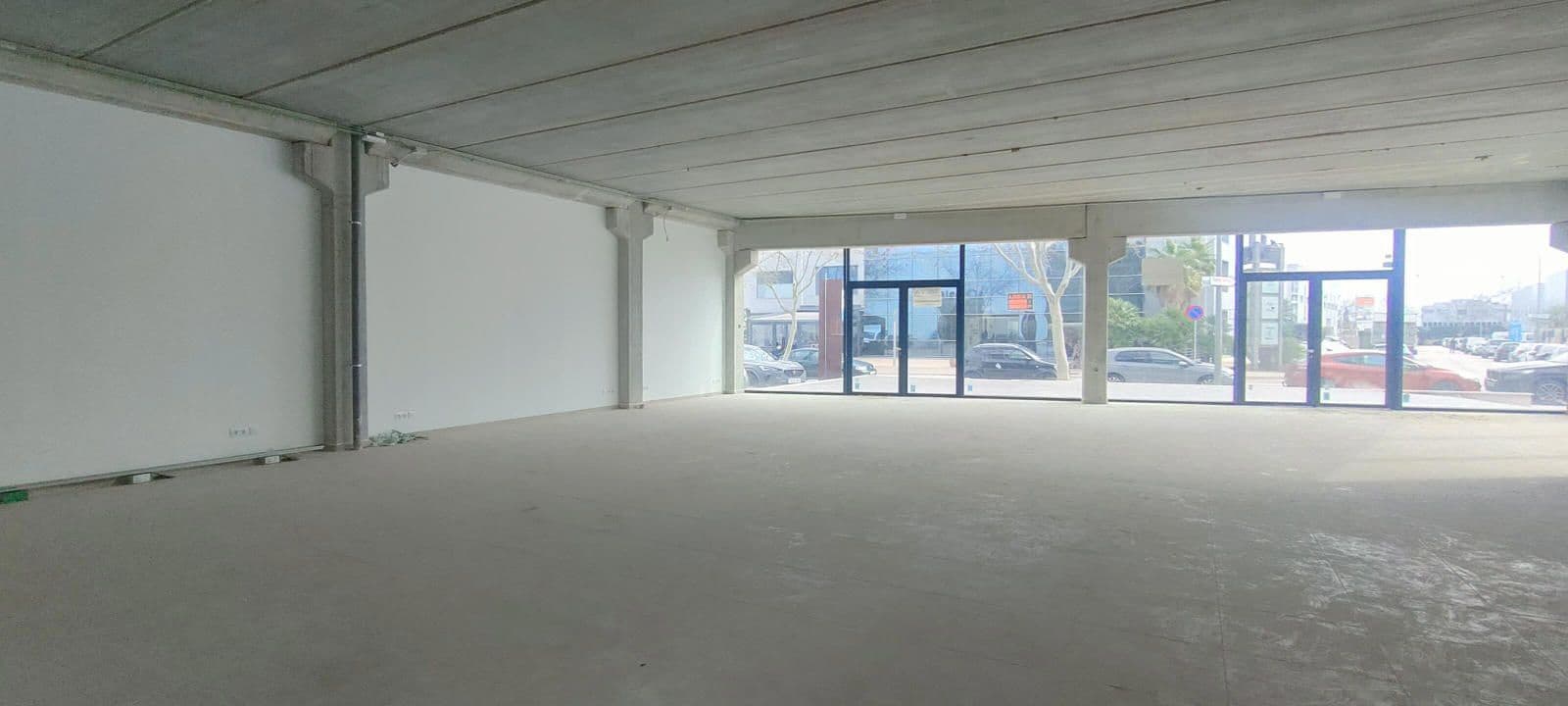 Yritys myytävänä paikassa Poblacion de Arroyo - 6 000 € (Ref: 9353592)