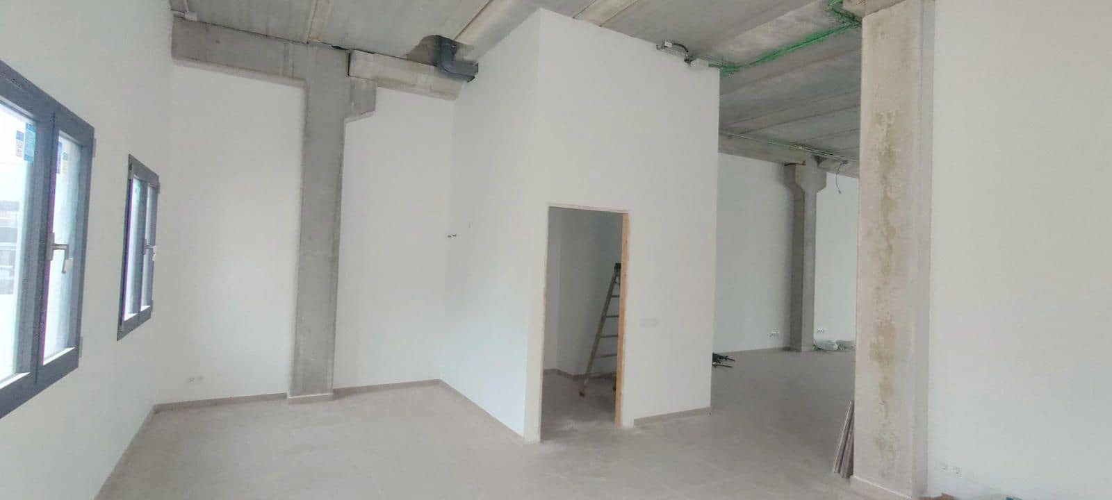 Yritys myytävänä paikassa Poblacion de Arroyo - 6 000 € (Ref: 9353592)