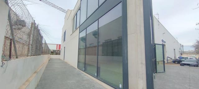 Business for sale in Población de Arroyo - € 6,000 (Ref: 9353592)