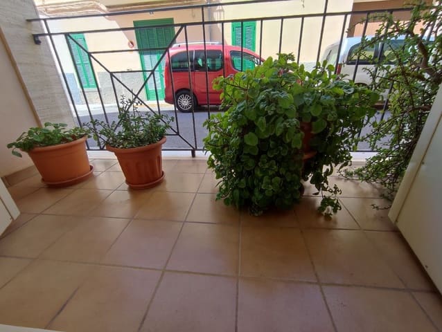 3 bedroom Flat for sale in Sa Pobla with garage - € 379,000 (Ref: 9355814)