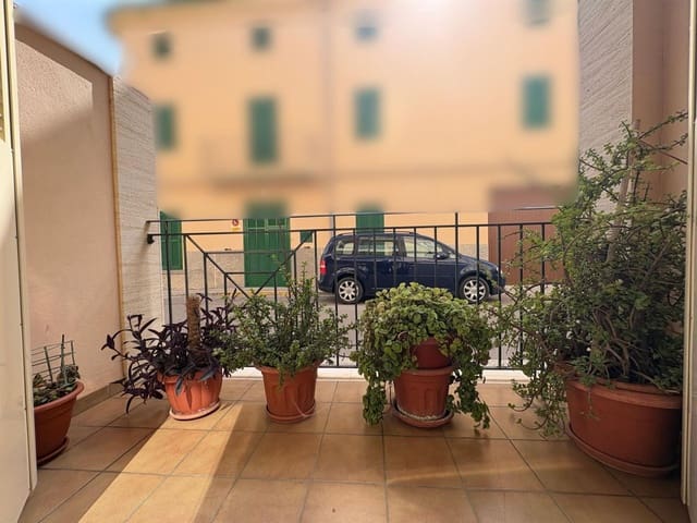 3 bedroom Flat for sale in Sa Pobla with garage - € 379,000 (Ref: 9355814)